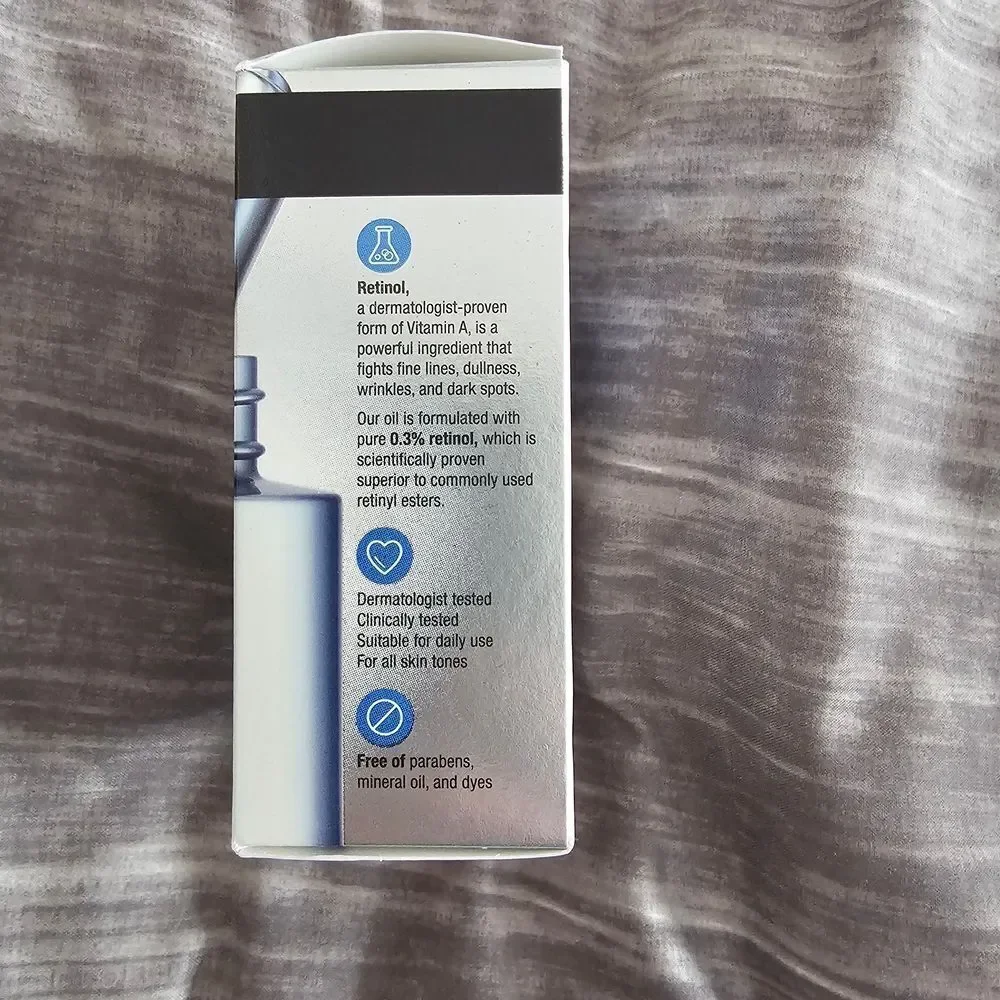 NWT Neutrogena Retinol Oil 1oz- Blue and Silver